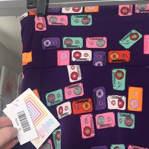 🆕 Women’s NWT LuLaRoe Azure skirt